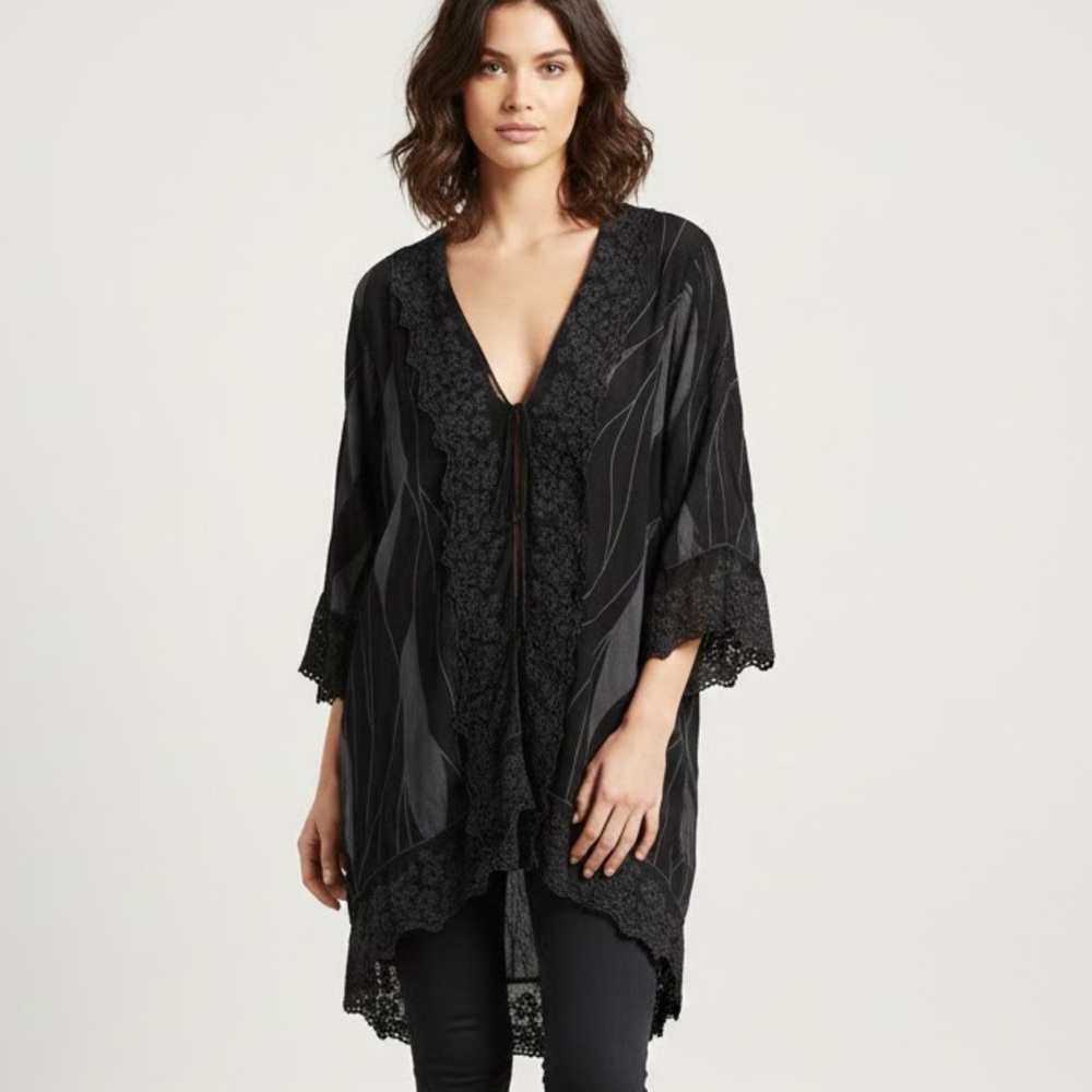 Black Embroidered Tie Front Women's Kimono Top EUC